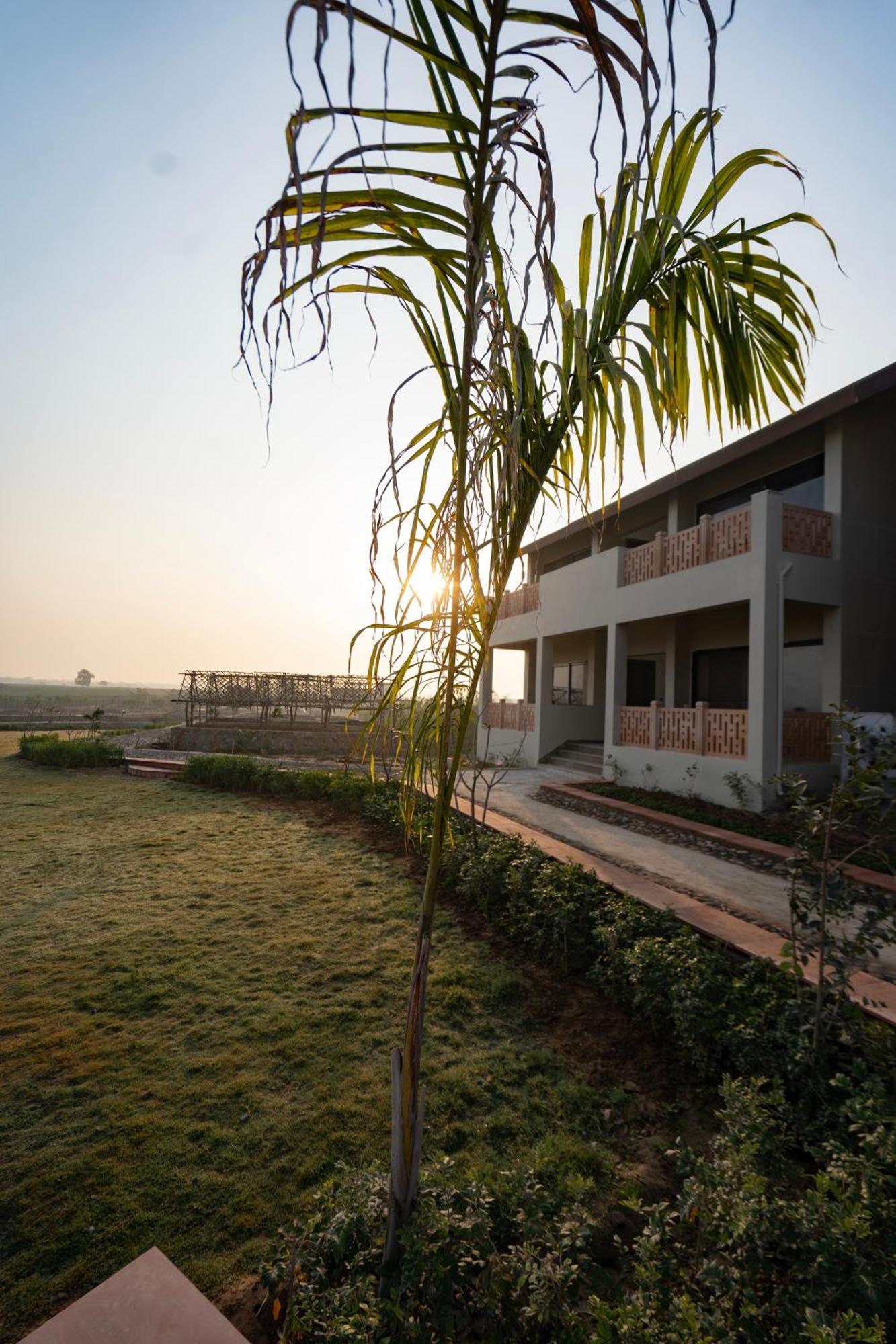 Sesaipura Palpur Fort A Kuno Wildlife Resort, Morawan מראה חיצוני תמונה