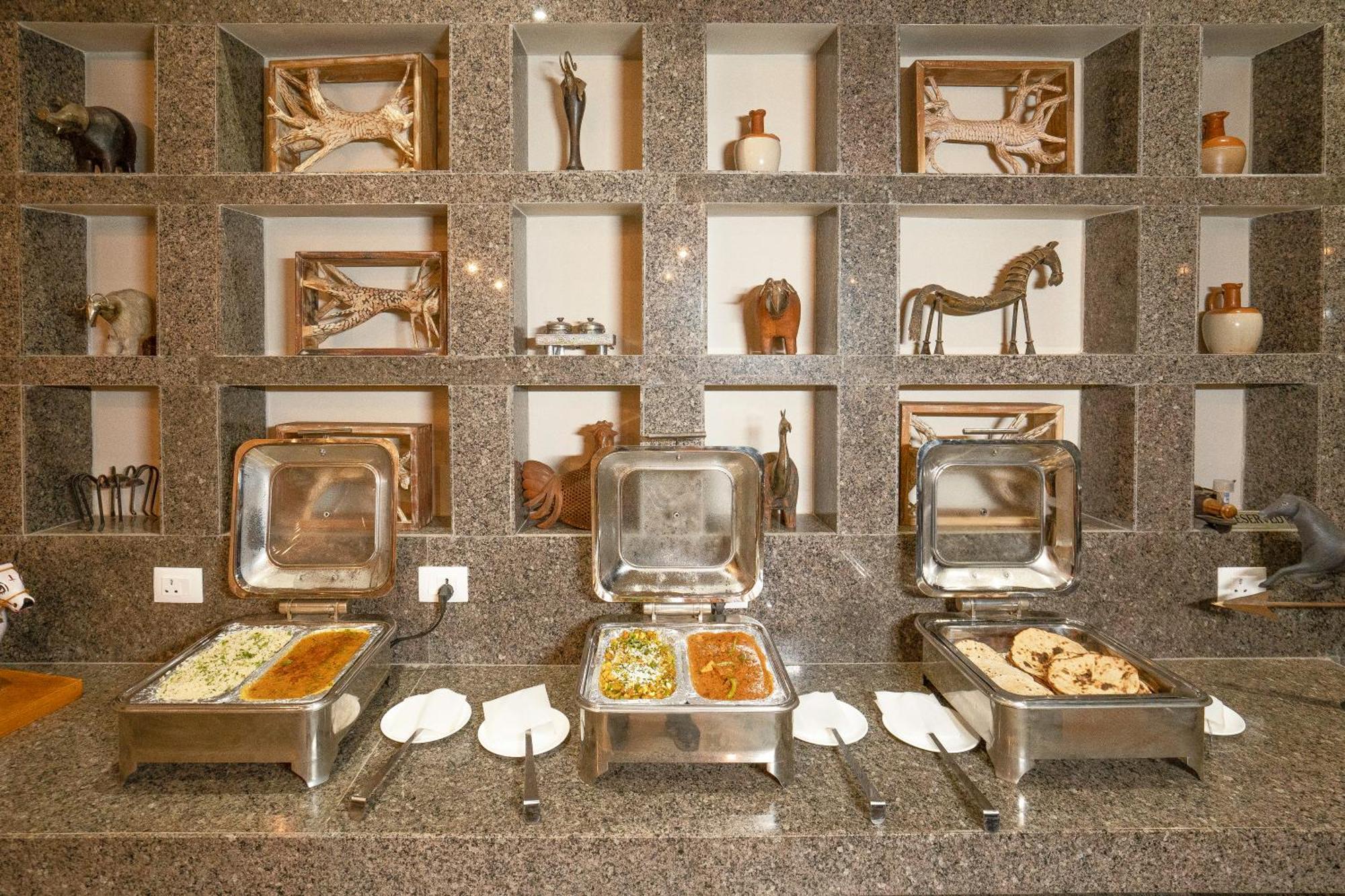 Sesaipura Palpur Fort A Kuno Wildlife Resort, Morawan מראה חיצוני תמונה