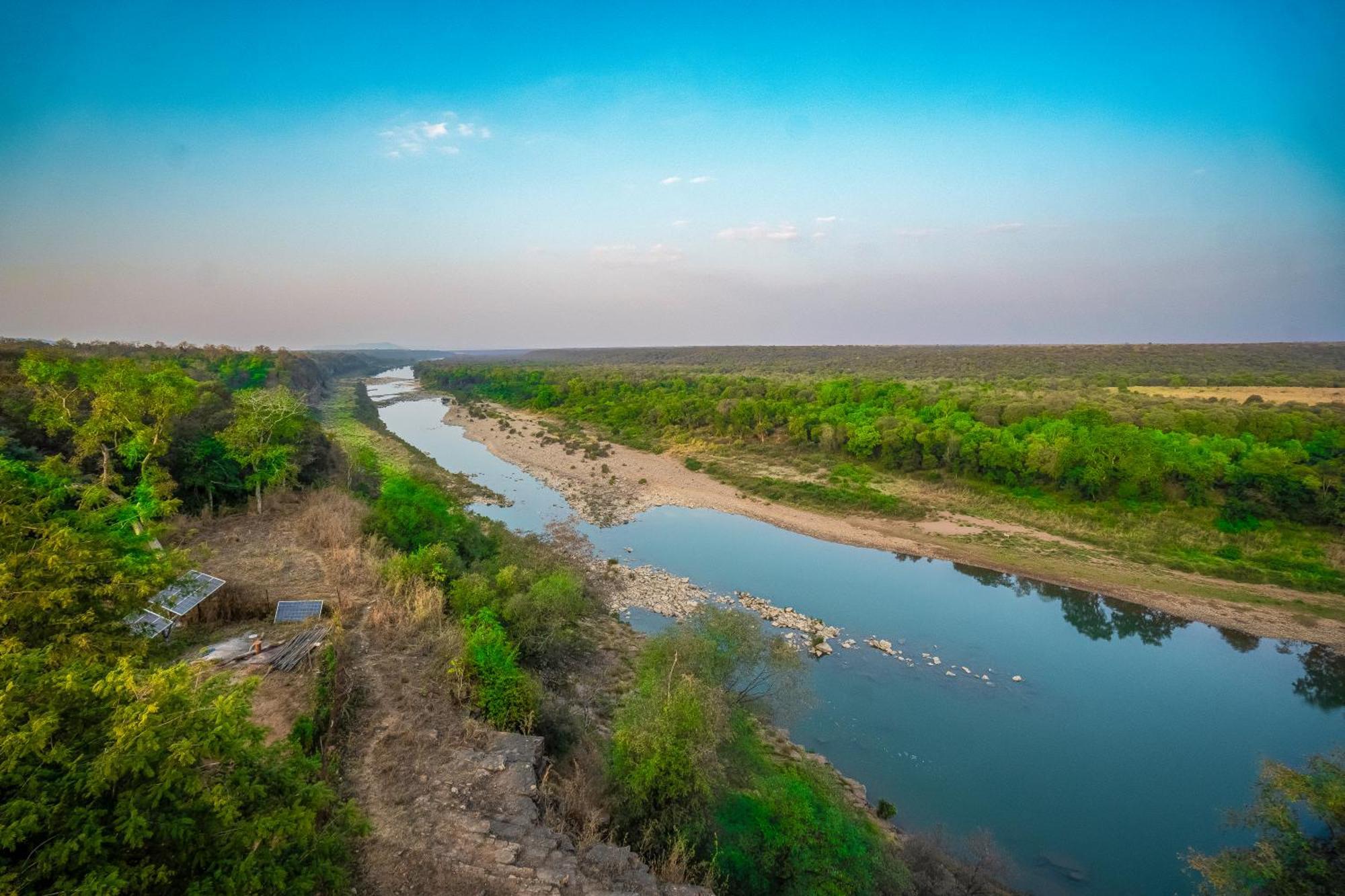 Sesaipura Palpur Fort A Kuno Wildlife Resort, Morawan מראה חיצוני תמונה