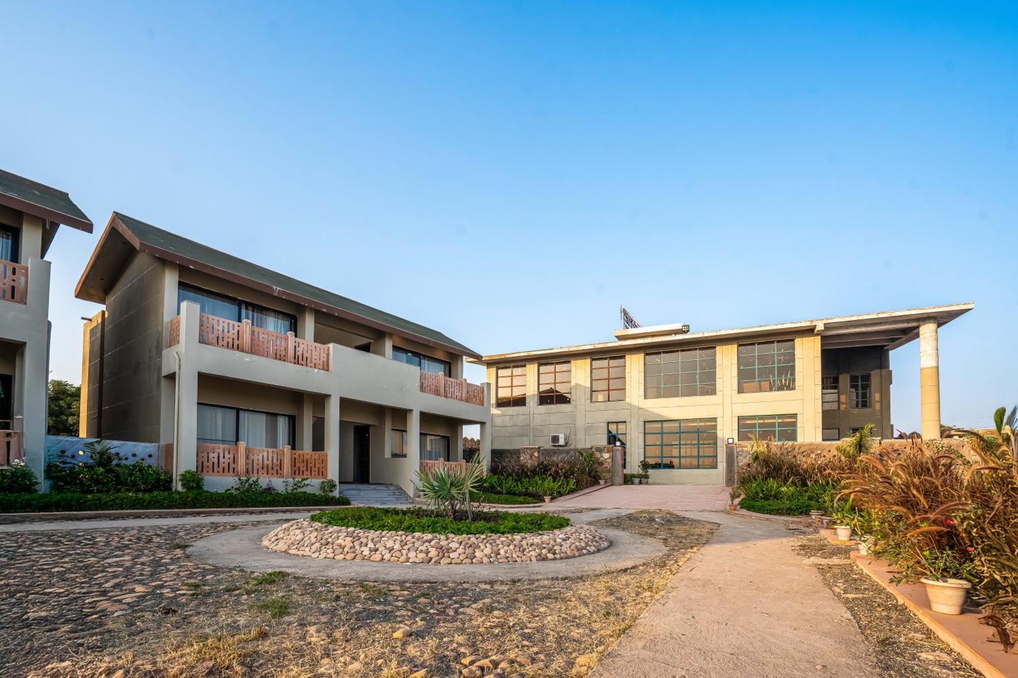 Sesaipura Palpur Fort A Kuno Wildlife Resort, Morawan מראה חיצוני תמונה